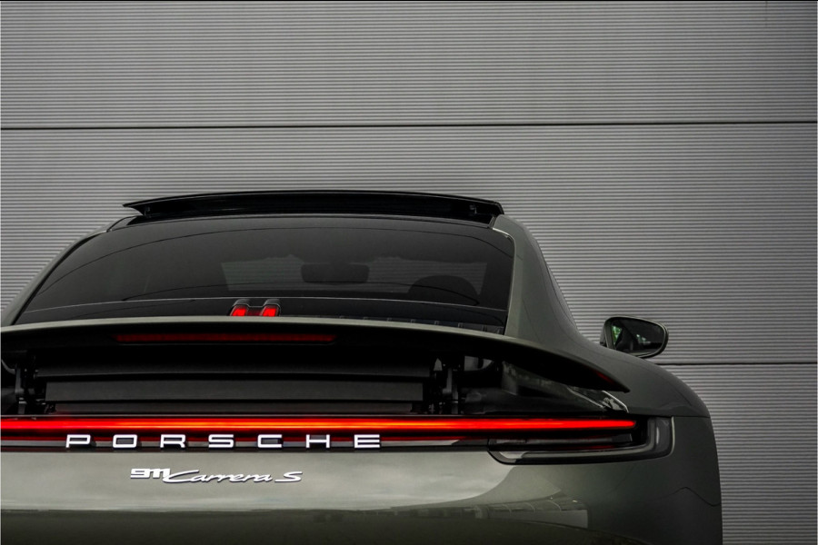 Porsche 911 3.0 Carrera S Pano Bose Sportuitlaat Aventurin Gruen
