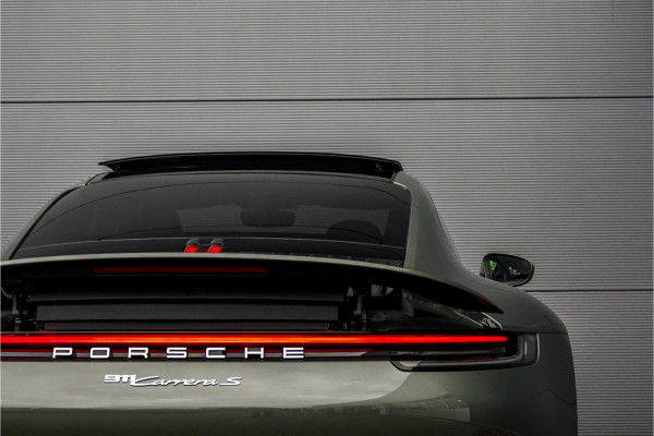 Porsche 911 3.0 Carrera S Pano Bose Sportuitlaat Aventurin Gruen