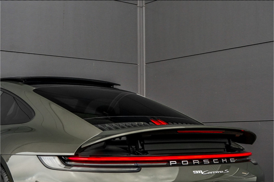 Porsche 911 3.0 Carrera S Pano Bose Sportuitlaat Aventurin Gruen