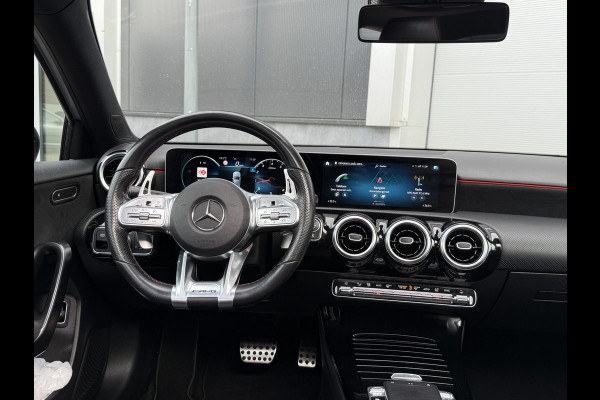 Mercedes-Benz A-Klasse 200 Launch Edition Premium | AMG Line | Panoramadak | LED Performance Mercedes-Benz A-Klasse 200 Launch Edition Premium | AMG Line | Panoramadak | LED Performance