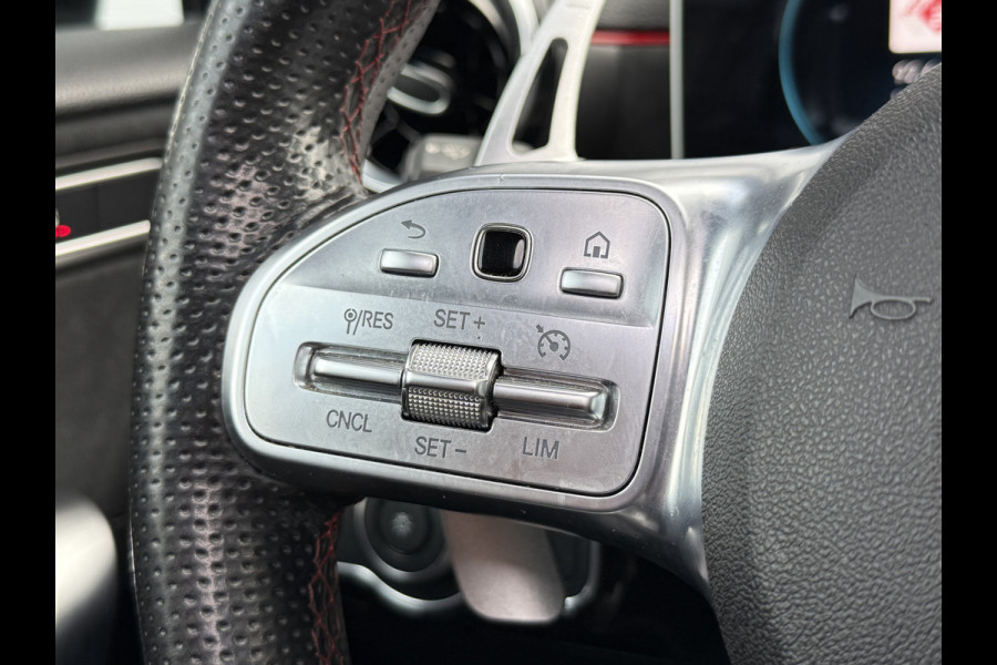 Mercedes-Benz A-Klasse 200 Launch Edition Premium | AMG Line | Panoramadak | LED Performance Mercedes-Benz A-Klasse 200 Launch Edition Premium | AMG Line | Panoramadak | LED Performance