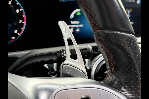 Mercedes-Benz A-Klasse 200 Launch Edition Premium | AMG Line | Panoramadak | LED Performance Mercedes-Benz A-Klasse 200 Launch Edition Premium | AMG Line | Panoramadak | LED Performance