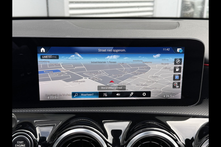 Mercedes-Benz A-Klasse 200 Launch Edition Premium | AMG Line | Panoramadak | LED Performance Mercedes-Benz A-Klasse 200 Launch Edition Premium | AMG Line | Panoramadak | LED Performance