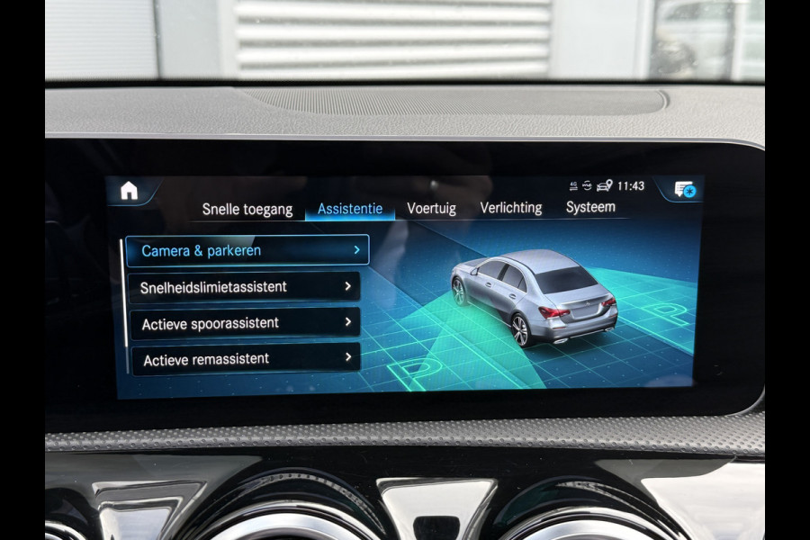 Mercedes-Benz A-Klasse 200 Launch Edition Premium | AMG Line | Panoramadak | LED Performance Mercedes-Benz A-Klasse 200 Launch Edition Premium | AMG Line | Panoramadak | LED Performance