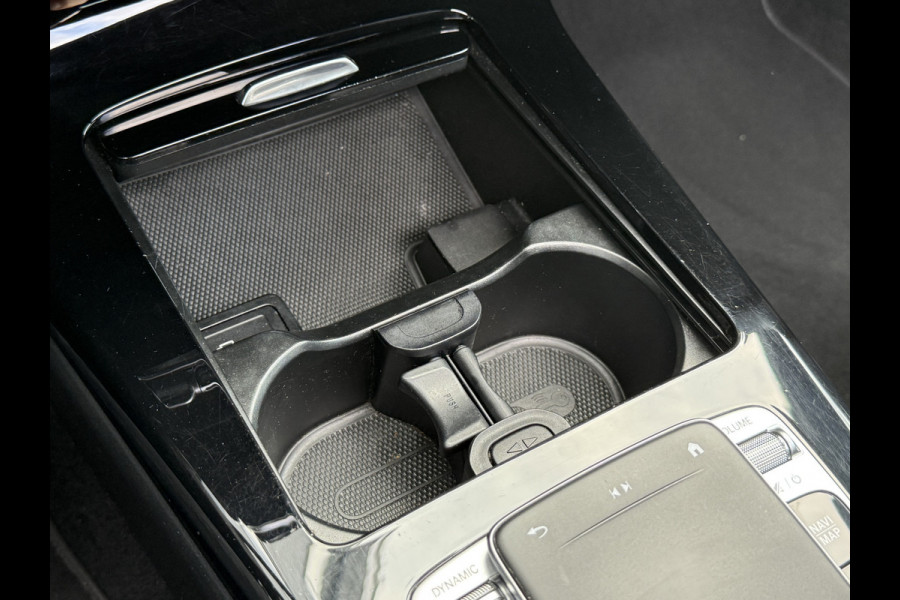 Mercedes-Benz A-Klasse 200 Launch Edition Premium | AMG Line | Panoramadak | LED Performance Mercedes-Benz A-Klasse 200 Launch Edition Premium | AMG Line | Panoramadak | LED Performance