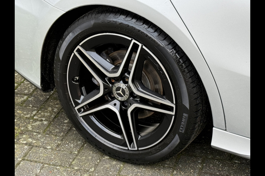 Mercedes-Benz A-Klasse 200 Launch Edition Premium | AMG Line | Panoramadak | LED Performance Mercedes-Benz A-Klasse 200 Launch Edition Premium | AMG Line | Panoramadak | LED Performance