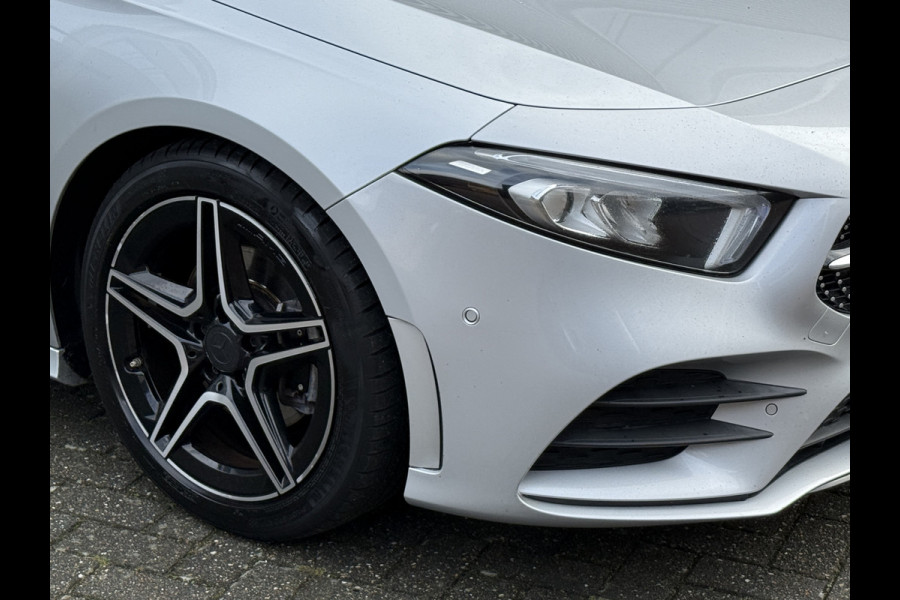 Mercedes-Benz A-Klasse 200 Launch Edition Premium | AMG Line | Panoramadak | LED Performance Mercedes-Benz A-Klasse 200 Launch Edition Premium | AMG Line | Panoramadak | LED Performance
