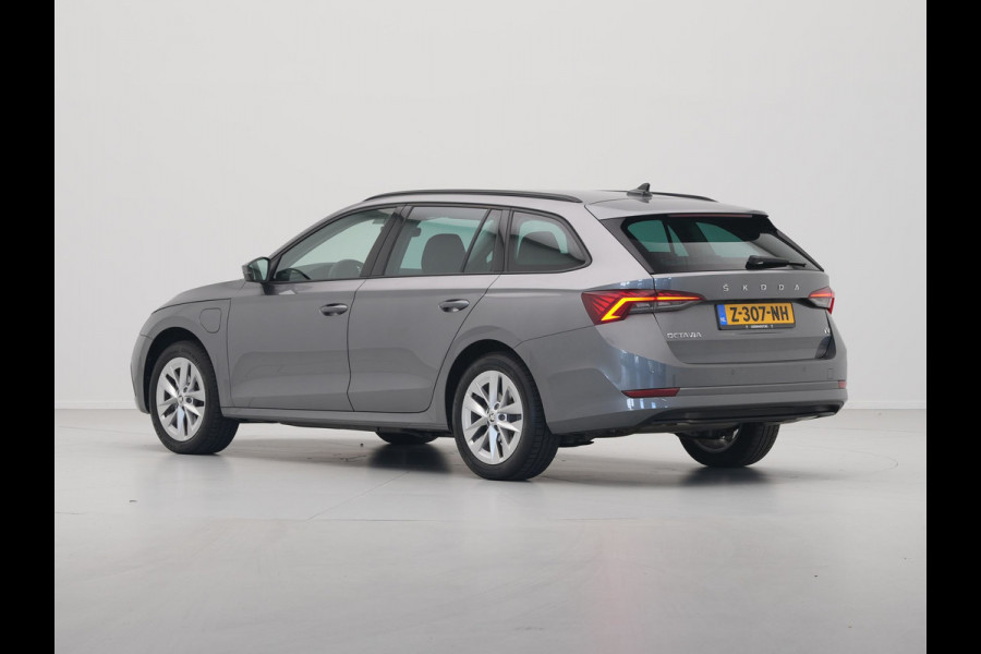Škoda Octavia Combi 1.4 TSI iV 204pk PHEV Business Edition Navigatie Wegkl.trekhaal Pdc Virtual Cockpit Carplay 321 Škoda Octavia Combi 1.4 TSI iV 204pk PHEV Business Edition Navigatie Wegkl.trekhaal Pdc Virtual Cockpit Carplay 321