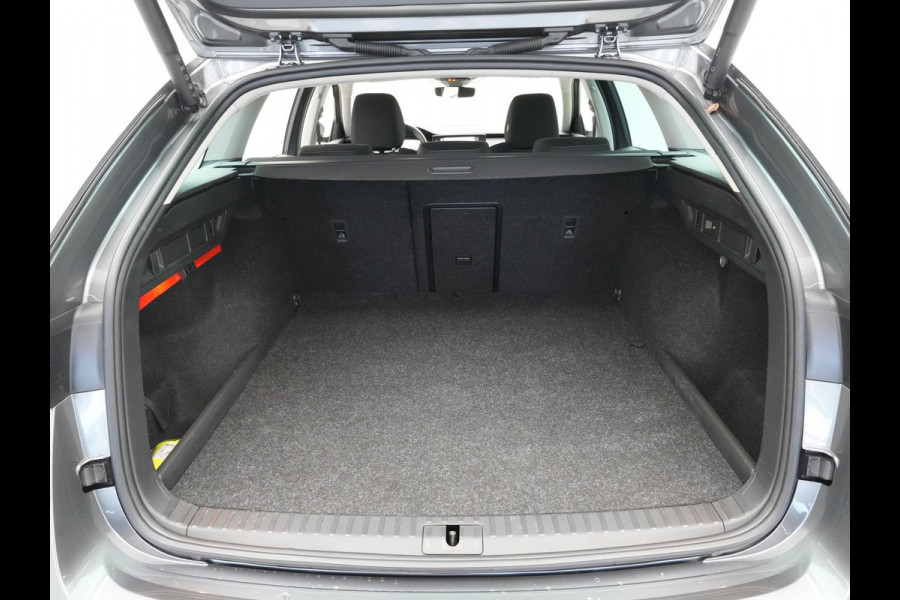Škoda Octavia Combi 1.4 TSI iV 204pk PHEV Business Edition Navigatie Wegkl.trekhaal Pdc Virtual Cockpit Carplay 321 Škoda Octavia Combi 1.4 TSI iV 204pk PHEV Business Edition Navigatie Wegkl.trekhaal Pdc Virtual Cockpit Carplay 321