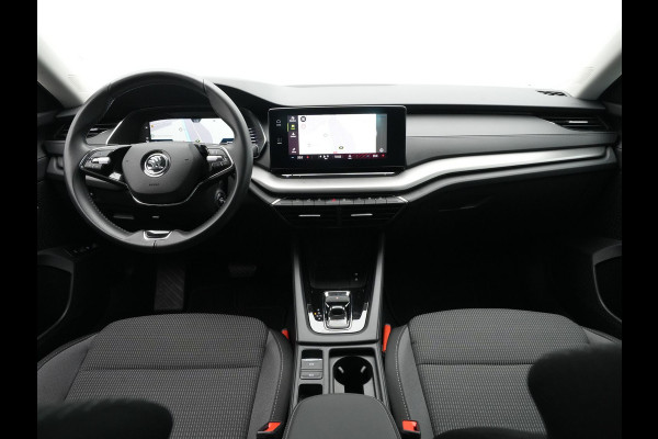 Škoda Octavia Combi 1.4 TSI iV 204pk PHEV Business Edition Navigatie Wegkl.trekhaal Pdc Virtual Cockpit Carplay 321 Škoda Octavia Combi 1.4 TSI iV 204pk PHEV Business Edition Navigatie Wegkl.trekhaal Pdc Virtual Cockpit Carplay 321