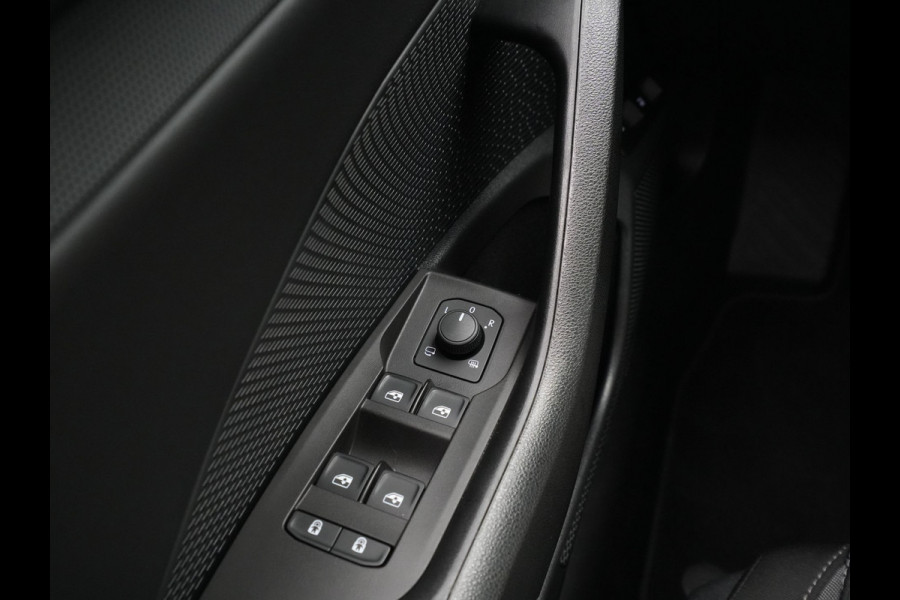 Škoda Octavia Combi 1.4 TSI iV 204pk PHEV Business Edition Navigatie Wegkl.trekhaal Pdc Virtual Cockpit Carplay 321 Škoda Octavia Combi 1.4 TSI iV 204pk PHEV Business Edition Navigatie Wegkl.trekhaal Pdc Virtual Cockpit Carplay 321