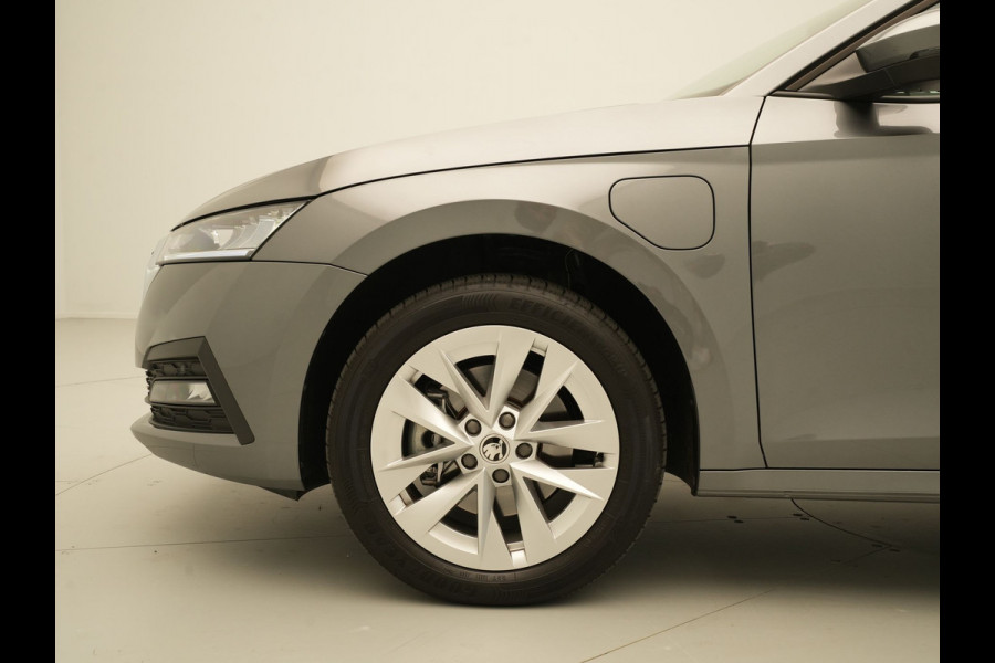 Škoda Octavia Combi 1.4 TSI iV 204pk PHEV Business Edition Navigatie Wegkl.trekhaal Pdc Virtual Cockpit Carplay 321 Škoda Octavia Combi 1.4 TSI iV 204pk PHEV Business Edition Navigatie Wegkl.trekhaal Pdc Virtual Cockpit Carplay 321