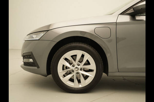 Škoda Octavia Combi 1.4 TSI iV 204pk PHEV Business Edition Navigatie Wegkl.trekhaal Pdc Virtual Cockpit Carplay 321 Škoda Octavia Combi 1.4 TSI iV 204pk PHEV Business Edition Navigatie Wegkl.trekhaal Pdc Virtual Cockpit Carplay 321
