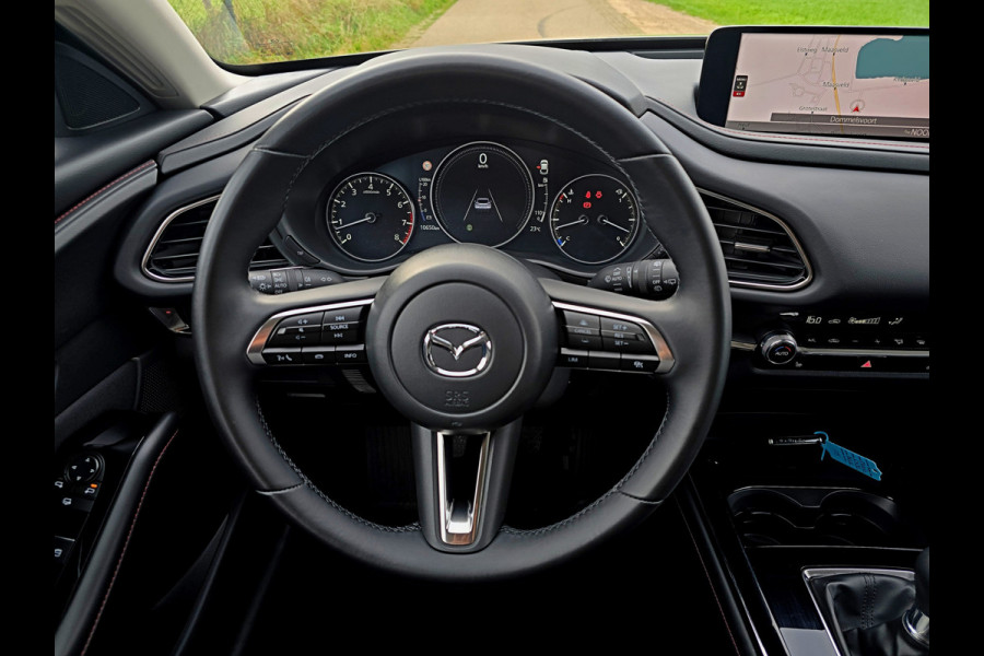 Mazda CX-30 2.5 e-SkyActiv-G M Hybrid Centre-line - 140 Pk - ParkeerCamera - Stoelverwarming - Navi Mazda CX-30 2.5 e-SkyActiv-G M Hybrid Centre-line - 140 Pk - ParkeerCamera - Stoelverwarming - Navi