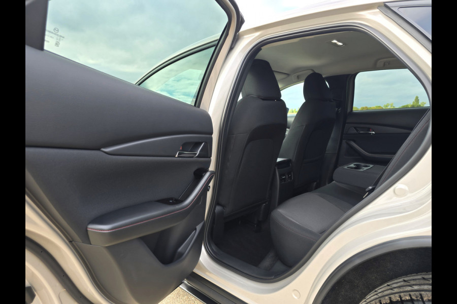 Mazda CX-30 2.5 e-SkyActiv-G M Hybrid Centre-line - 140 Pk - ParkeerCamera - Stoelverwarming - Navi Mazda CX-30 2.5 e-SkyActiv-G M Hybrid Centre-line - 140 Pk - ParkeerCamera - Stoelverwarming - Navi