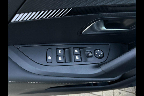 Peugeot 2008 1.2 PureTech 130PK Allure /1e eigenaar /Garantie Peugeot 2008 1.2 PureTech 130PK Allure /1e eigenaar /Garantie