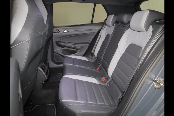 Volkswagen Golf 1.5 eHybrid GTE 272 pk Automaat (DSG) | Sportpakket | Panoramadak | Lederen bekleding | Elektr. trekhaak | Parkeersensoren | Blackstyle | Stoelverwarming |
