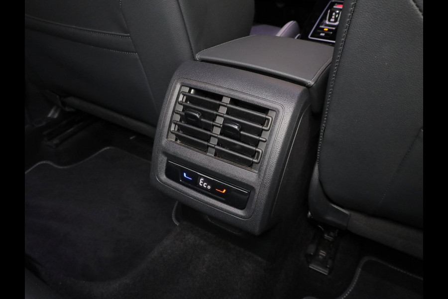 Volkswagen Golf 1.5 eHybrid GTE 272 pk Automaat (DSG) | Sportpakket | Panoramadak | Lederen bekleding | Elektr. trekhaak | Parkeersensoren | Blackstyle | Stoelverwarming |