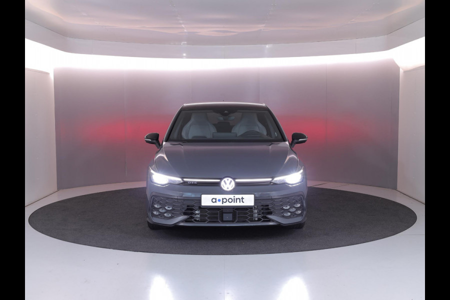 Volkswagen Golf 1.5 eHybrid GTE 272 pk Automaat (DSG) | Sportpakket | Panoramadak | Lederen bekleding | Elektr. trekhaak | Parkeersensoren | Blackstyle | Stoelverwarming |