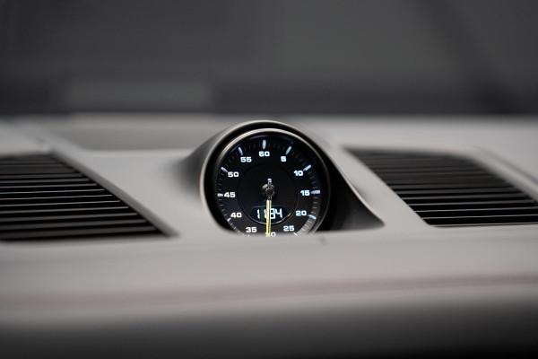 Porsche Cayenne 3.0 E-Hybrid *Sport-Chrono / PASM / Panorama / BOSE / Soft-Close / Surround-view* Porsche Cayenne 3.0 E-Hybrid *Sport-Chrono / PASM / Panorama / BOSE / Soft-Close / Surround-view*