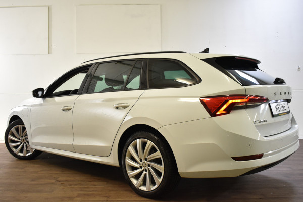 Škoda Octavia Combi TSI iV PHEV 204PK DSG HYBRID BUSINESS NAVI/CARPLAY/PDC Škoda Octavia Combi TSI iV PHEV 204PK DSG HYBRID BUSINESS NAVI/CARPLAY/PDC