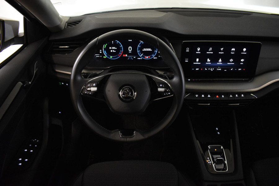 Škoda Octavia Combi TSI iV PHEV 204PK DSG HYBRID BUSINESS NAVI/CARPLAY/PDC Škoda Octavia Combi TSI iV PHEV 204PK DSG HYBRID BUSINESS NAVI/CARPLAY/PDC