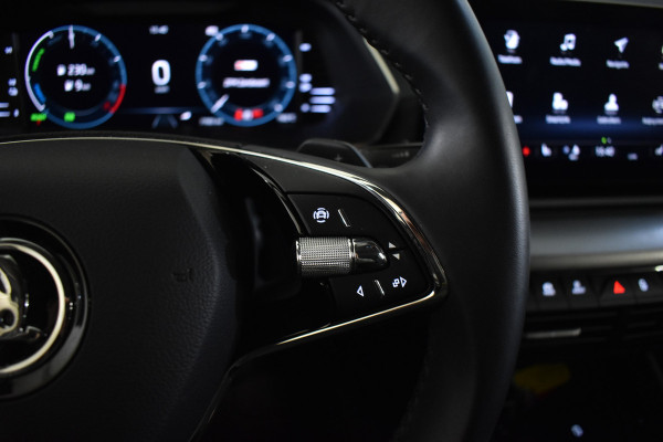 Škoda Octavia Combi TSI iV PHEV 204PK DSG HYBRID BUSINESS NAVI/CARPLAY/PDC Škoda Octavia Combi TSI iV PHEV 204PK DSG HYBRID BUSINESS NAVI/CARPLAY/PDC