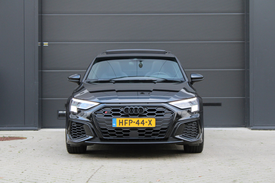Audi S3 Sportback 2.0 TFSI S3 quattro | PANO | MEMORY | KEYLESS | B&O | RS-VELGEN | MAXTON | ACC | Audi S3 Sportback 2.0 TFSI S3 quattro | PANO | MEMORY | KEYLESS | B&O | RS-VELGEN | MAXTON | ACC |