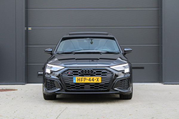 Audi S3 Sportback 2.0 TFSI S3 quattro | PANO | MEMORY | KEYLESS | B&O | RS-VELGEN | MAXTON | ACC | Audi S3 Sportback 2.0 TFSI S3 quattro | PANO | MEMORY | KEYLESS | B&O | RS-VELGEN | MAXTON | ACC |