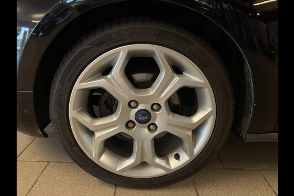 Ford Transit Courier 1.0 Ambiente Start&Stop AIRCO ELEK RAMEN CENT VERG PARKEERSENSOREN ZEER NETTE BESTELAUTO