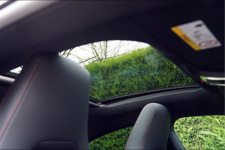 Mercedes-Benz CLA-Klasse CLA 250 e Coupé AMG Line Night | Pano Multibeam Sound Night Mercedes-Benz CLA-Klasse CLA 250 e Coupé AMG Line Night | Pano Multibeam Sound Night