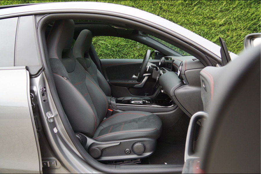 Mercedes-Benz CLA-Klasse CLA 250 e Coupé AMG Line Night | Pano Multibeam Sound Night Mercedes-Benz CLA-Klasse CLA 250 e Coupé AMG Line Night | Pano Multibeam Sound Night