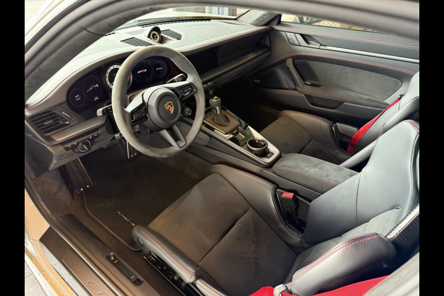 Porsche 911 4.0 GT3 ** Clubsport ** PPF ** PCCB ** Lift ** Carbon Dak ** PTV Plus ** 4-wiel sturing NP 295K ** NL geleverd ** NAP Porsche 911 4.0 GT3 ** Clubsport ** PPF ** PCCB ** Lift ** Carbon Dak ** PTV Plus ** 4-wiel sturing NP 295K ** NL geleverd ** NAP