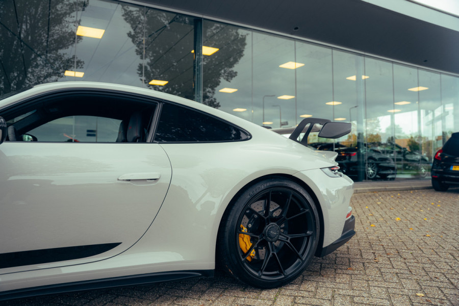 Porsche 911 4.0 GT3 ** Clubsport ** PPF ** PCCB ** Lift ** Carbon Dak ** PTV Plus ** 4-wiel sturing NP 295K ** NL geleverd ** NAP Porsche 911 4.0 GT3 ** Clubsport ** PPF ** PCCB ** Lift ** Carbon Dak ** PTV Plus ** 4-wiel sturing NP 295K ** NL geleverd ** NAP
