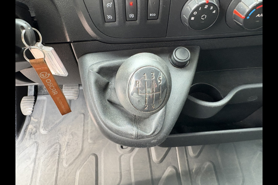 Renault Master T35 2.3 dCi 145pk Euro6 L2H2 Energy CAMERA/DAB/NAVI/CRUISE/PDC/TREKHAAK2.500KG Renault Master T35 2.3 dCi 145pk Euro6 L2H2 Energy CAMERA/DAB/NAVI/CRUISE/PDC/TREKHAAK2.500KG