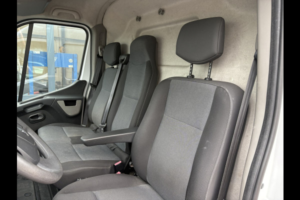Renault Master T35 2.3 dCi 145pk Euro6 L2H2 Energy CAMERA/DAB/NAVI/CRUISE/PDC/TREKHAAK2.500KG Renault Master T35 2.3 dCi 145pk Euro6 L2H2 Energy CAMERA/DAB/NAVI/CRUISE/PDC/TREKHAAK2.500KG
