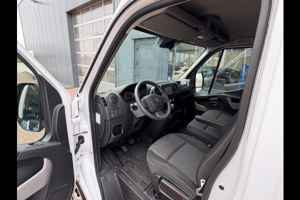 Renault Master T35 2.3 dCi 145pk Euro6 L2H2 Energy CAMERA/DAB/NAVI/CRUISE/PDC/TREKHAAK2.500KG Renault Master T35 2.3 dCi 145pk Euro6 L2H2 Energy CAMERA/DAB/NAVI/CRUISE/PDC/TREKHAAK2.500KG