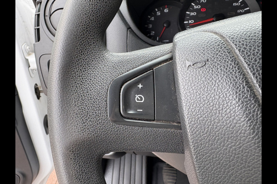 Renault Master T35 2.3 dCi 145pk Euro6 L2H2 Energy CAMERA/DAB/NAVI/CRUISE/PDC/TREKHAAK2.500KG Renault Master T35 2.3 dCi 145pk Euro6 L2H2 Energy CAMERA/DAB/NAVI/CRUISE/PDC/TREKHAAK2.500KG