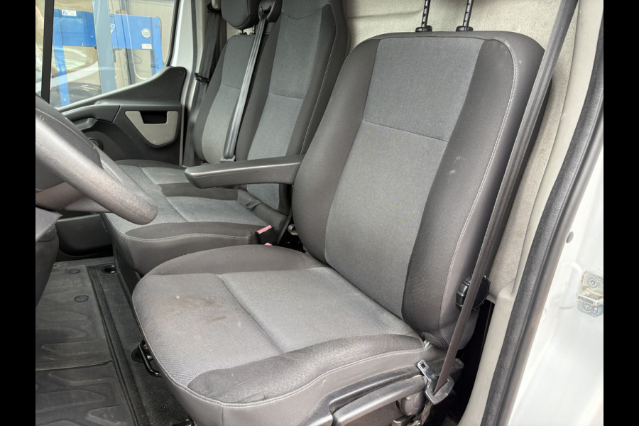 Renault Master T35 2.3 dCi 145pk Euro6 L2H2 Energy CAMERA/DAB/NAVI/CRUISE/PDC/TREKHAAK2.500KG Renault Master T35 2.3 dCi 145pk Euro6 L2H2 Energy CAMERA/DAB/NAVI/CRUISE/PDC/TREKHAAK2.500KG