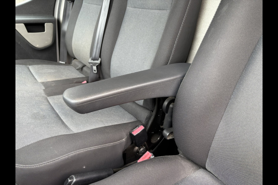 Renault Master T35 2.3 dCi 145pk Euro6 L2H2 Energy CAMERA/DAB/NAVI/CRUISE/PDC/TREKHAAK2.500KG Renault Master T35 2.3 dCi 145pk Euro6 L2H2 Energy CAMERA/DAB/NAVI/CRUISE/PDC/TREKHAAK2.500KG