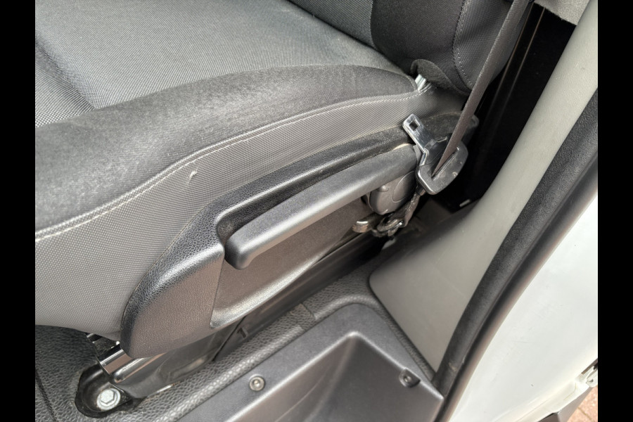 Renault Master T35 2.3 dCi 145pk Euro6 L2H2 Energy CAMERA/DAB/NAVI/CRUISE/PDC/TREKHAAK2.500KG Renault Master T35 2.3 dCi 145pk Euro6 L2H2 Energy CAMERA/DAB/NAVI/CRUISE/PDC/TREKHAAK2.500KG