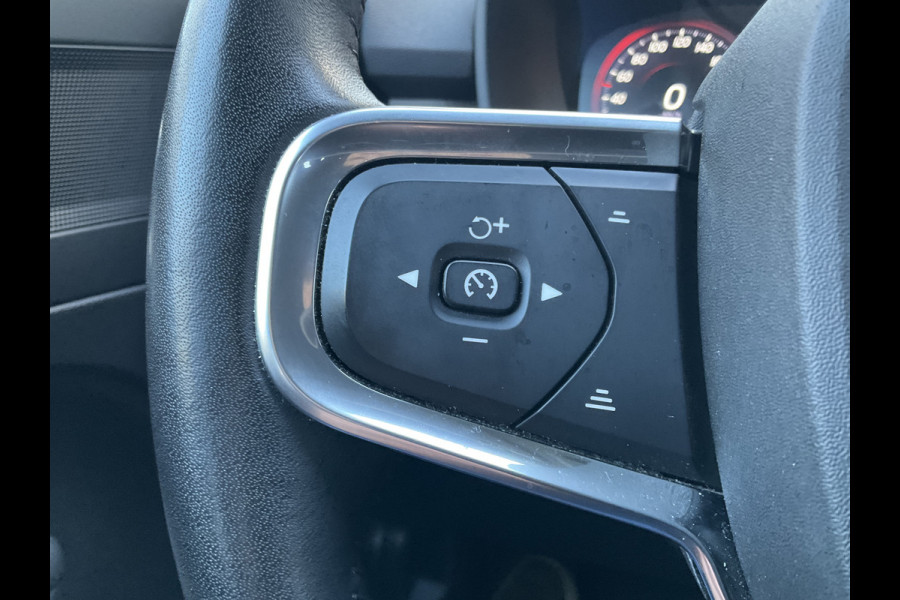 Volvo XC40 1.5 T4 Recharge Inscription Stoel.Stuurverw. Carplay 1Eig Plug-in PHEV Volvo XC40 1.5 T4 Recharge Inscription Stoel.Stuurverw. Carplay 1Eig Plug-in PHEV