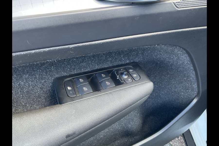 Volvo XC40 1.5 T4 Recharge Inscription Stoel.Stuurverw. Carplay 1Eig Plug-in PHEV Volvo XC40 1.5 T4 Recharge Inscription Stoel.Stuurverw. Carplay 1Eig Plug-in PHEV