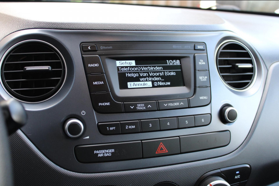 Hyundai i10 1.0i Comfort Airco Bluetooth Nap Hyundai i10 1.0i Comfort Airco Bluetooth Nap