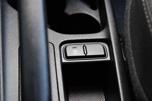 Hyundai i10 1.0i Comfort Airco Bluetooth Nap Hyundai i10 1.0i Comfort Airco Bluetooth Nap