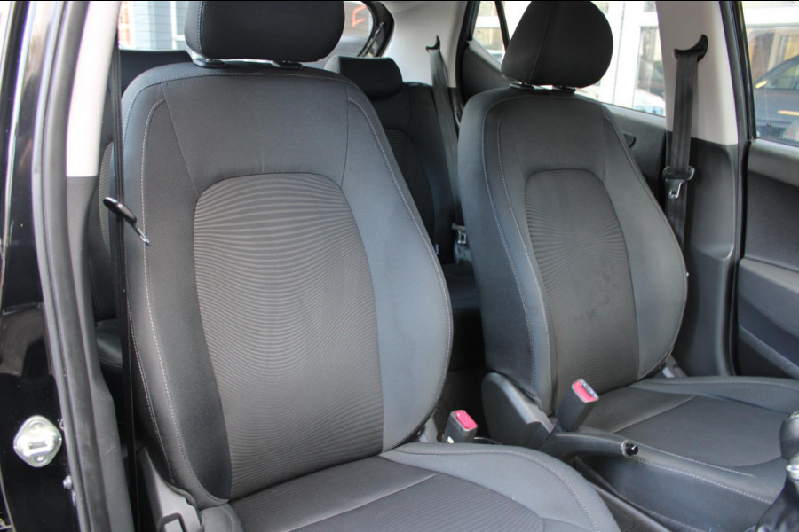 Hyundai i10 1.0i Comfort Airco Bluetooth Nap Hyundai i10 1.0i Comfort Airco Bluetooth Nap