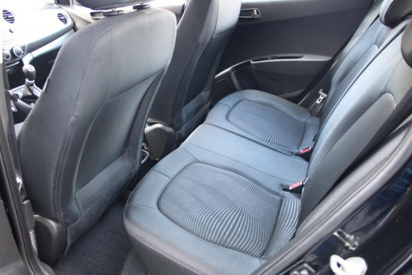 Hyundai i10 1.0i Comfort Airco Bluetooth Nap Hyundai i10 1.0i Comfort Airco Bluetooth Nap