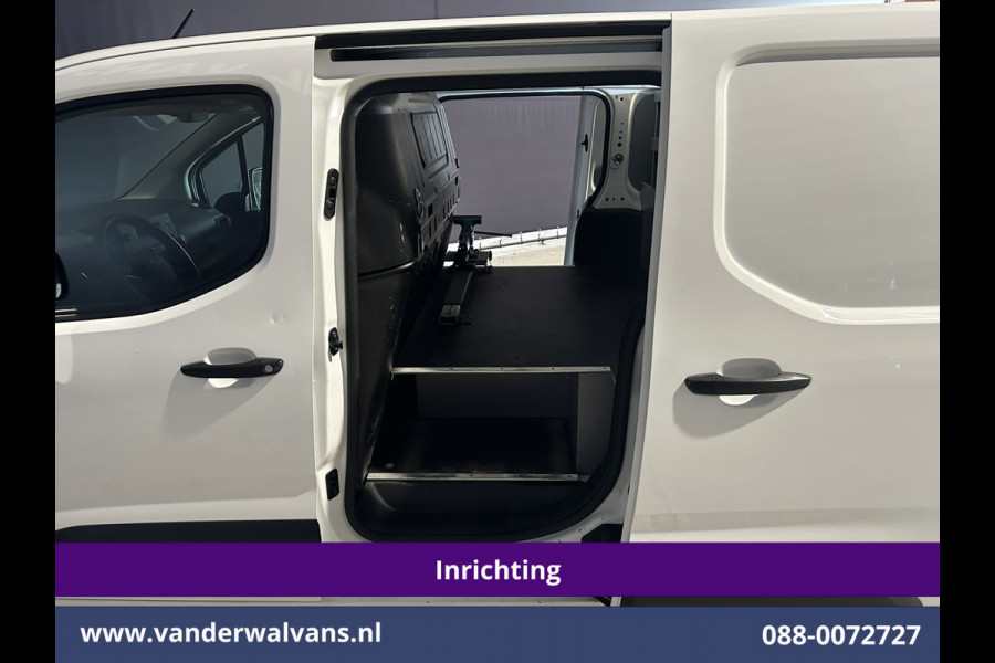Opel Combo 1.5D 102pk L2H1 Inrichting Euro6 Airco | 2x Zijdeur | Trekhaak | Cruisecontrol Parkeersensoren Opel Combo 1.5D 102pk L2H1 Inrichting Euro6 Airco | 2x Zijdeur | Trekhaak | Cruisecontrol Parkeersensoren