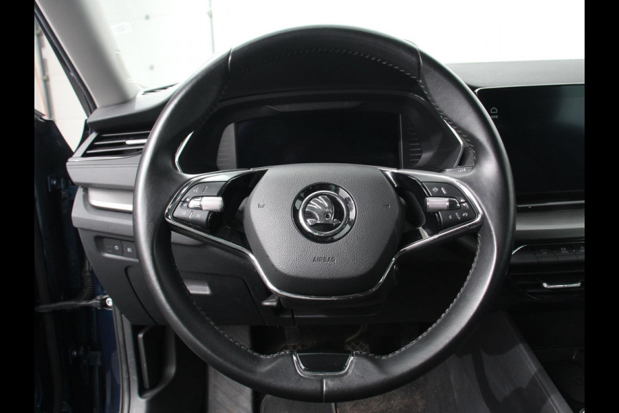 Škoda Octavia Combi 1.0 TSI 110pk Business Edition | Navigatie | Digitale Cockpit | Lichtmetalen velgen | Climate Control | Camera | Cruise control Škoda Octavia Combi 1.0 TSI 110pk Business Edition | Navigatie | Digitale Cockpit | Lichtmetalen velgen | Climate Control | Camera | Cruise control