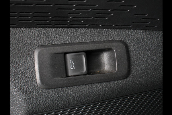 Škoda Octavia Combi 1.0 TSI 110pk Business Edition | Navigatie | Digitale Cockpit | Lichtmetalen velgen | Climate Control | Camera | Cruise control Škoda Octavia Combi 1.0 TSI 110pk Business Edition | Navigatie | Digitale Cockpit | Lichtmetalen velgen | Climate Control | Camera | Cruise control